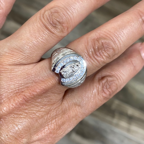 Sterling Silver Men's Catholic Virgin Mary Ring 10 - Picture 1 of 7